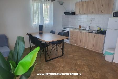 Apartments Ajduk photo 4