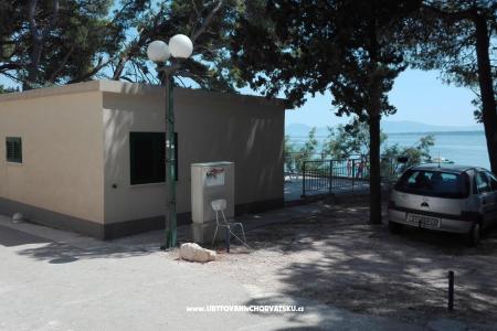 Family house on the beach photo 2