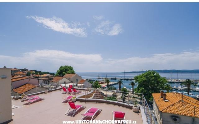 Deluxe Apartments Centar – Accommodation Baska Voda Kroatië