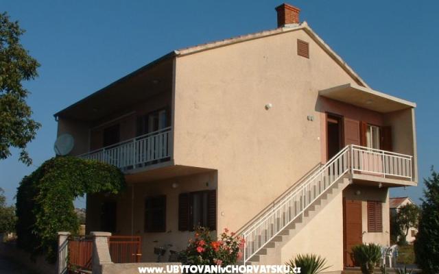 Apartmani Želo – Accommodation Betina Kroatië