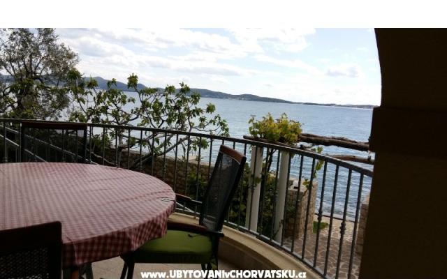 Apartmani Nives – Accommodation Bibinje Kroatië