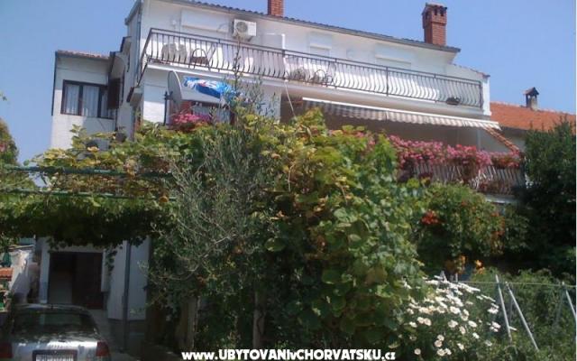 Apartmani Ivanović – Accommodation Biograd Kroatië