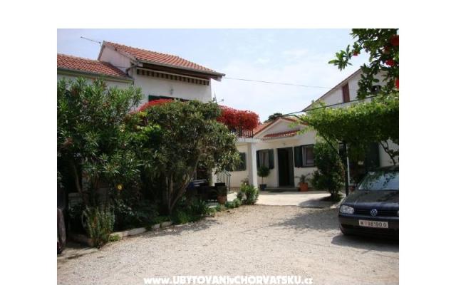 Apartmani Gabi – Accommodation Biograd Kroatië