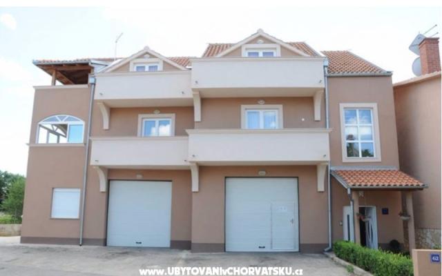 Apartmani Krajnović Biograd – Accommodation Biograd Kroatië