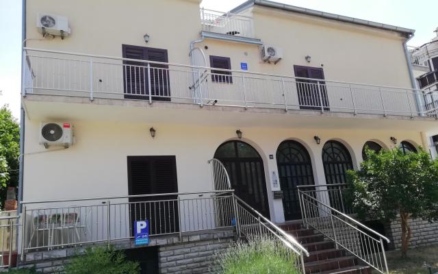 Apartmani Mara 2 – Accommodation Biograd Kroatië