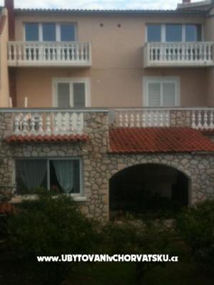 Apartmani Sladić – Accommodation Biograd Kroatië