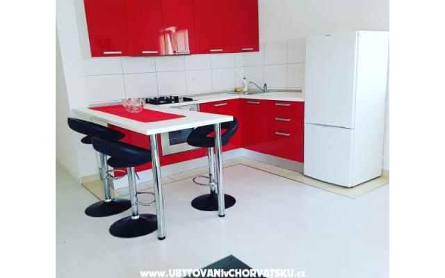 Apartman OZANA – Accommodation Blace Kroatië