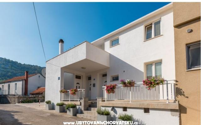 Apartmani Galeb – Accommodation Blace Kroatië