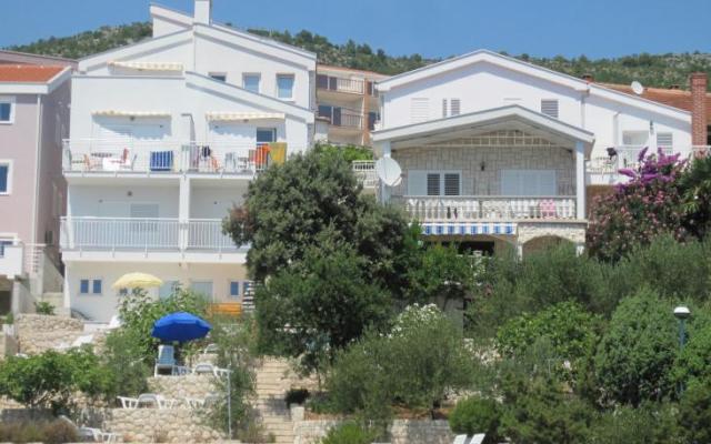 Apartmani Mediteraneo – Accommodation Blace Kroatië