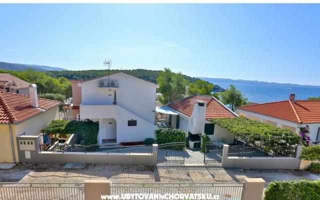 Apartmani Kuić – Accommodation Island of Brac Kroatië