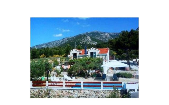 Kuća za odmor Ratac**** – Accommodation Island of Brac Kroatië