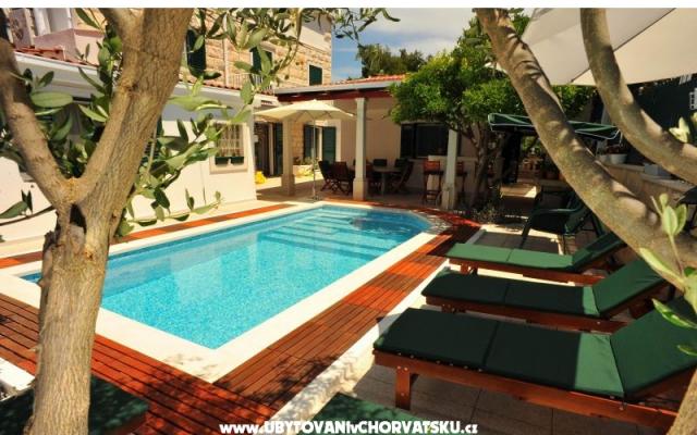 Villa ANNI – Accommodation Island of Brac Kroatië