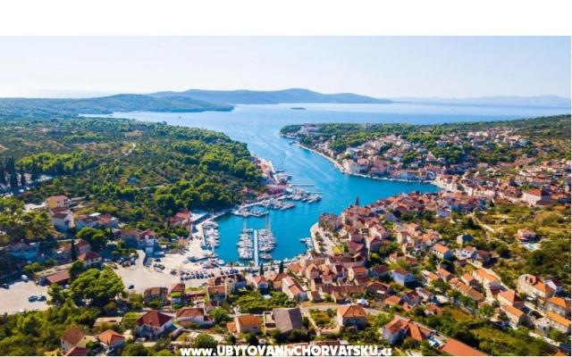 Villa Decima – Accommodation Island of Brac Kroatië