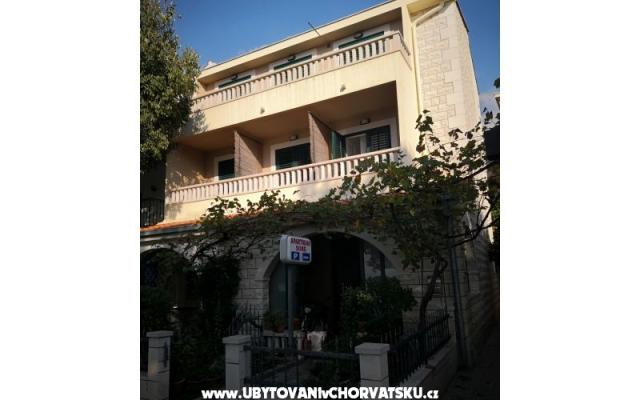 Apartments Alač – Accommodation Drvenik Kroatië