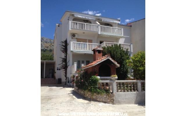 Apartmani Boško – Accommodation Dugi Rat Kroatië