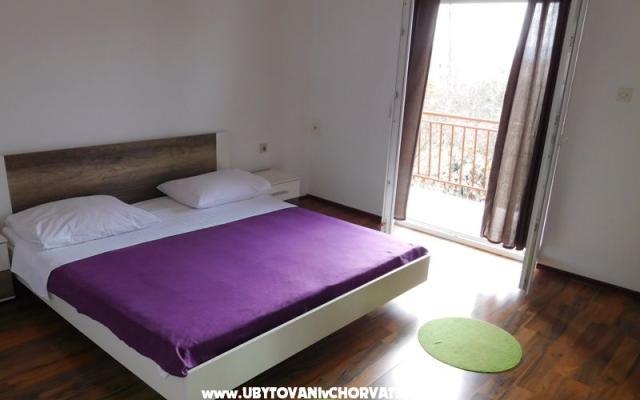JAGODA – Accommodation Sv. Filip i Jakov Kroatië