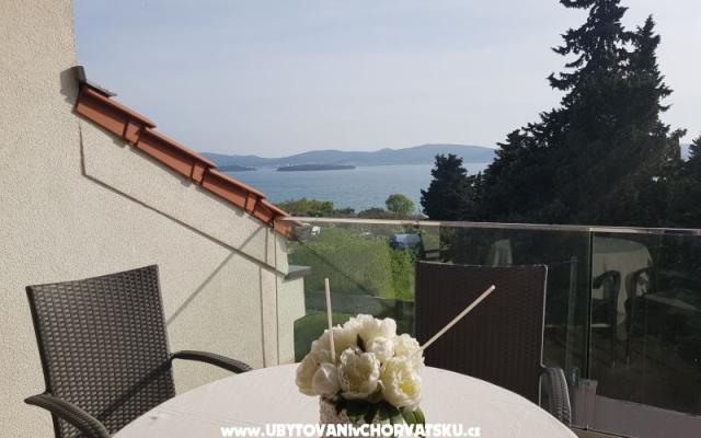 Apartmani Burazin – Accommodation Sv. Filip i Jakov Kroatië