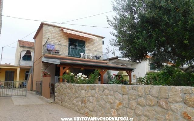 Apartmant ANĐELKO – Accommodation Sv. Filip i Jakov Kroatië