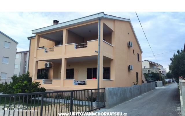 Apartments Julia – Accommodation Sv. Filip i Jakov Kroatië
