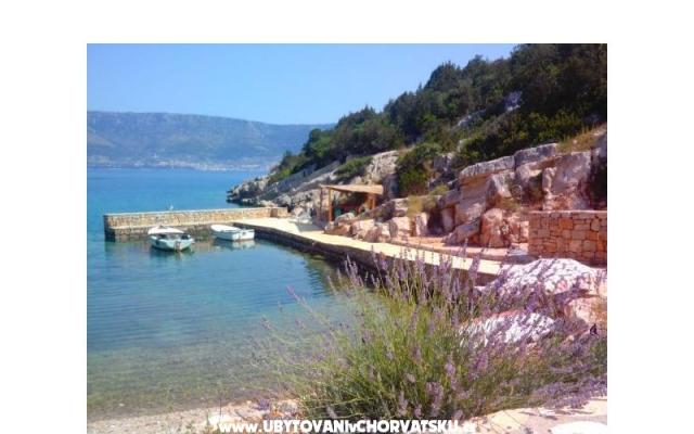 Apartmani Oskorušica – Accommodation Island of Hvar Kroatië