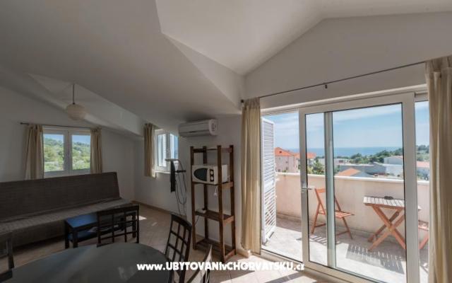 Apartments Mazuran – Accommodation Island of Hvar Kroatië