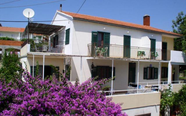 Apartments TUDOR HOUSE – Accommodation Island of Hvar Kroatië