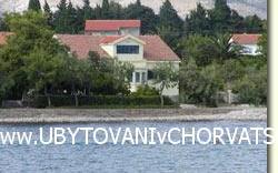 Vila Ana – Accommodation Island of Hvar Kroatië