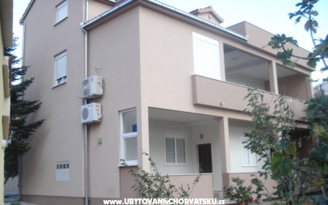 Apartman Mira 5+2 – Accommodation Kastela Kroatië