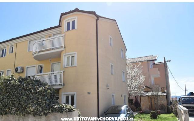 Apartmani Jelena – Accommodation Kastela Kroatië