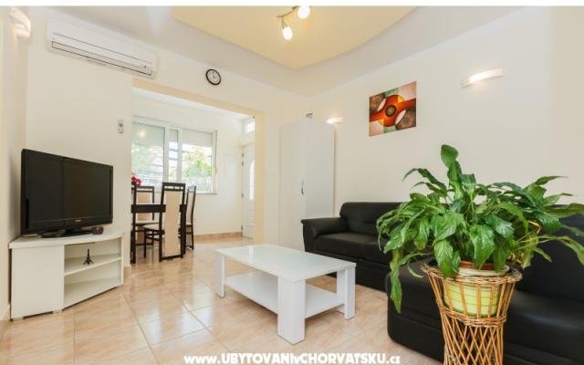 Apartmani Kike – Accommodation Kastela Kroatië