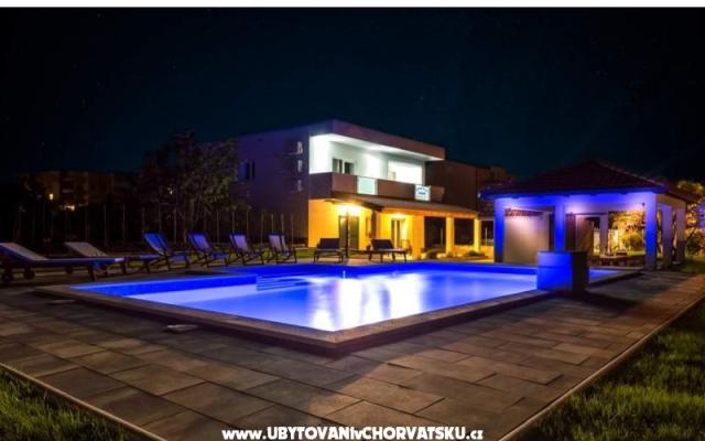 Villa Apartmani Marko – Accommodation Kastela Kroatië