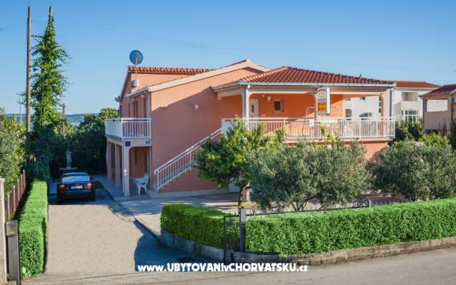 Apartmani Mirjana – Accommodation Kastela Kroatië