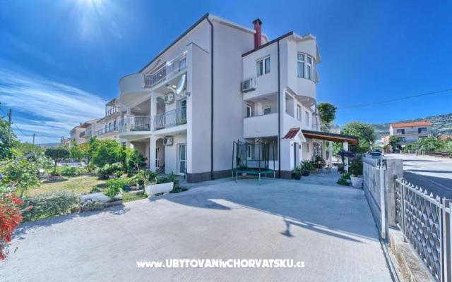 Apartments Meridians – Accommodation Kastela Kroatië