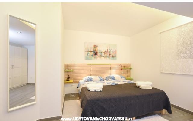 Flora Apartment – Accommodation Kastela Kroatië
