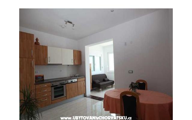 Apartments Dana – Accommodation Makarska Kroatië