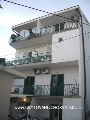 Apartments and rooms Gojak Milenka – Accommodation Makarska Kroatië
