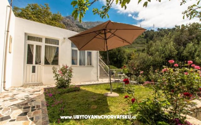 Downtown Apartments + Free Parking – Accommodation Makarska Kroatië