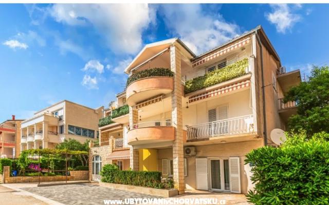 Apartmani Daniela Makarska – Accommodation Makarska Kroatië