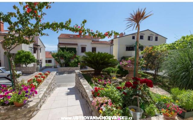 Apartments Avvi – Accommodation Island of Mali Losinj Kroatië