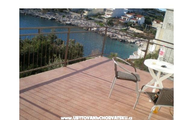 Kuća za odmor Taraš – Accommodation Marina - Trogir Kroatië