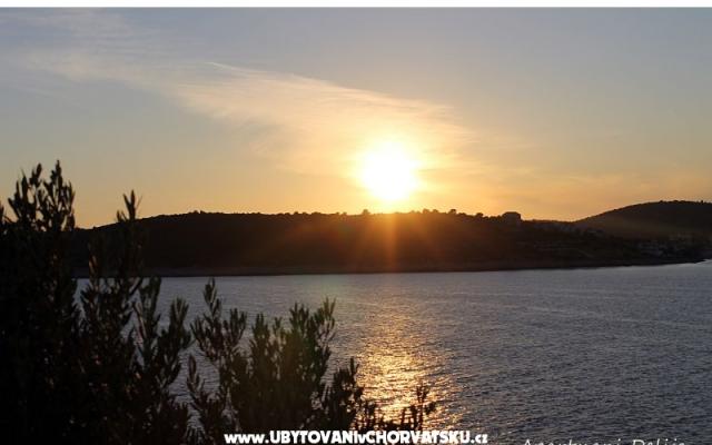 Apartmani Delija – Accommodation Marina - Trogir Kroatië