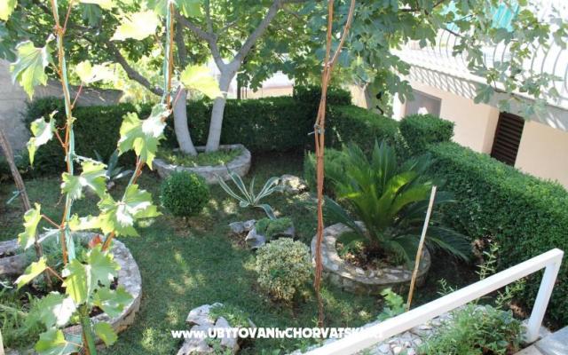 Apartmani Jelena – Accommodation Marina - Trogir Kroatië