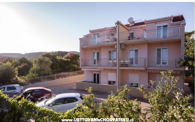 Apartments Neve – Accommodation Marina - Trogir Kroatië