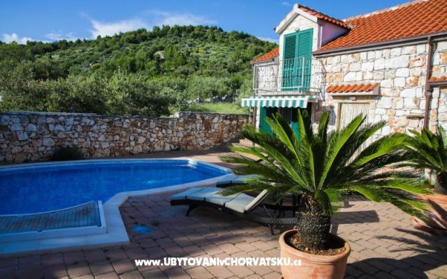 Kuća za odmor Niva – Accommodation Marina - Trogir Kroatië