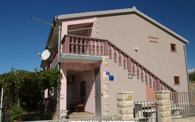 Apartmani Budiša – Accommodation Maslenica Kroatië