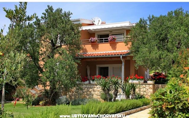 Apartmani Mare – Accommodation Maslenica Kroatië