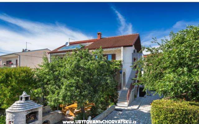Haus Diana – Accommodation Medulin Kroatië