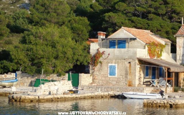 Lavsa Tri sestrice – Accommodation Island of Murter Kroatië