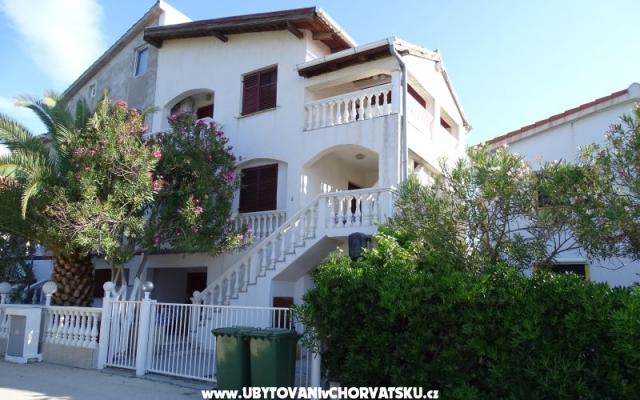 Rose – Accommodation Nin - Zadar Kroatië