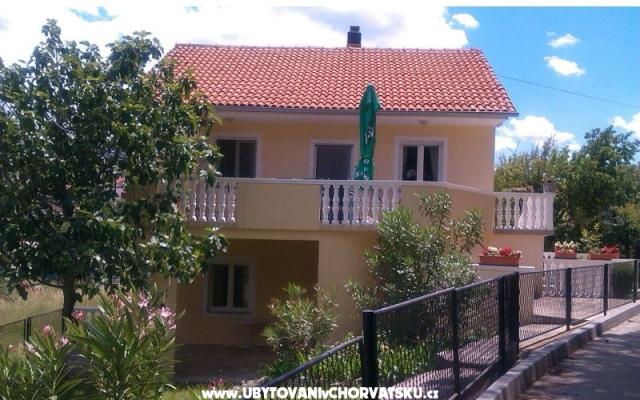 Apartman Dedi – Accommodation Novigrad Kroatië